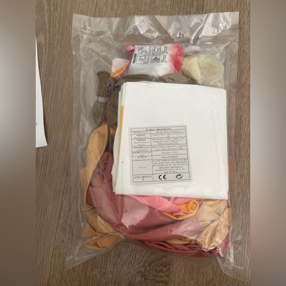 Two Groovy Party Decor - Picture 4 of 9